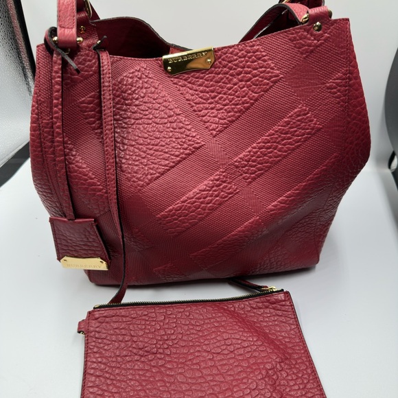 Burberry Handbags - Burberry Canterbury Tote Red